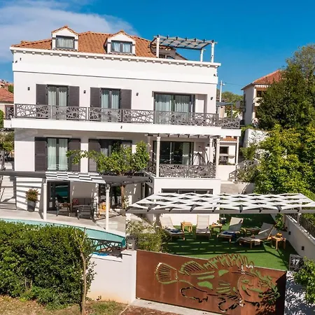 8 Bedroom Gorgeous Home In Zadar * Zadar